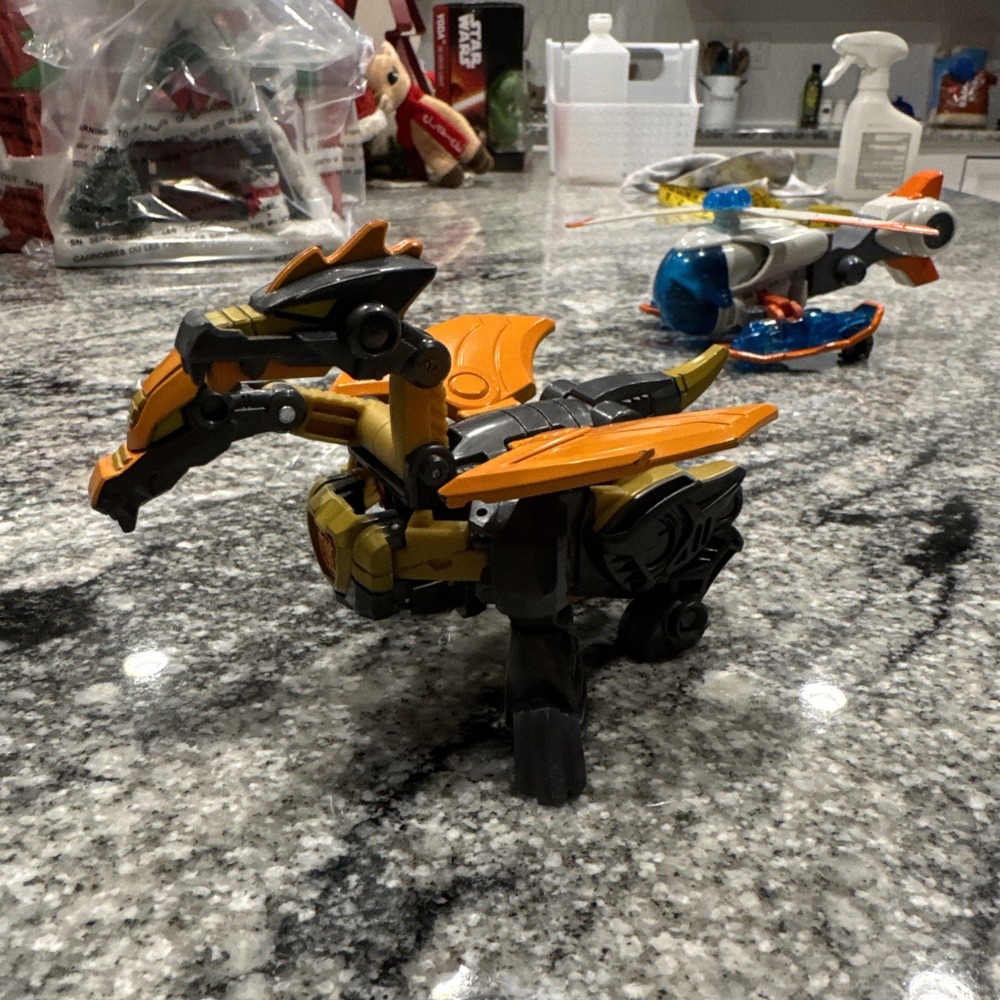 Transformer DinoBot Predaking and Rescue Bot Rescan Blades Flight Bot Figure - Picture 5 of 11